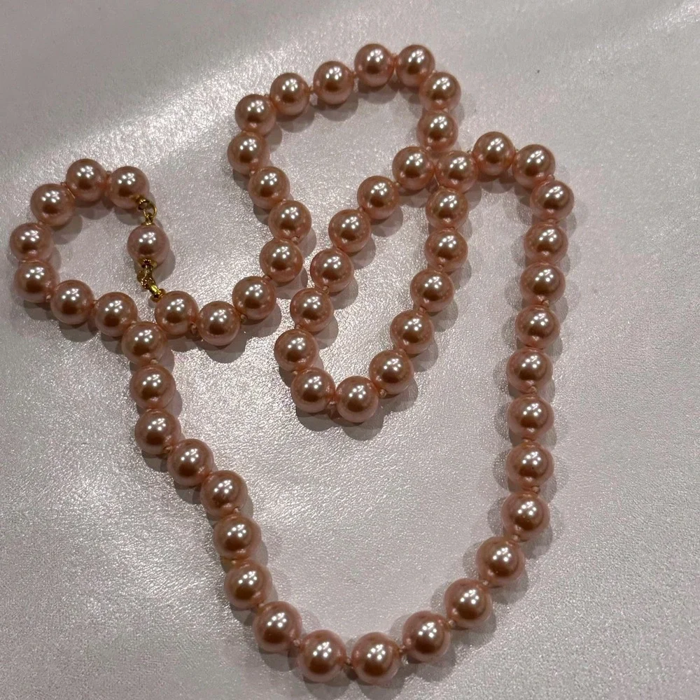 Elegant Pink Faux Pearl Necklace Gold Tone‎ Clasp Classic Style